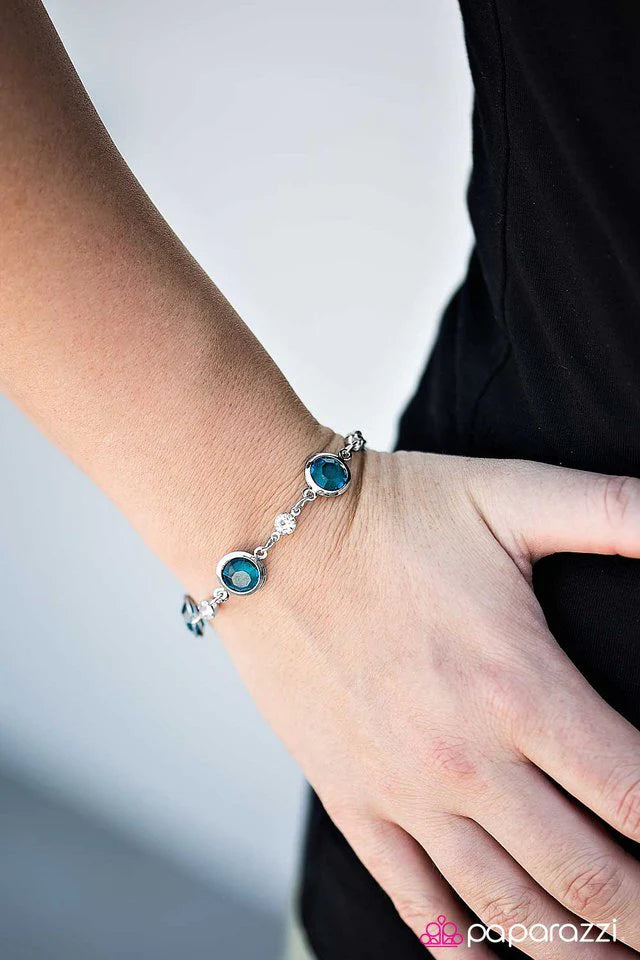 Pulsera Paparazzi ~ Casas de Cristal - Azul