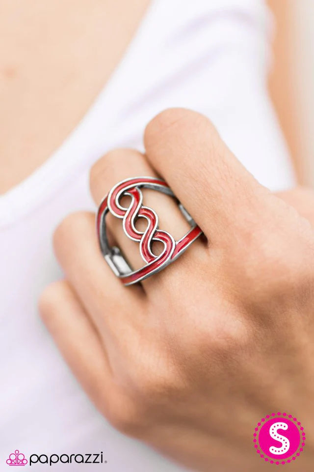 Paparazzi Ring ~ Twist and Shout - Red