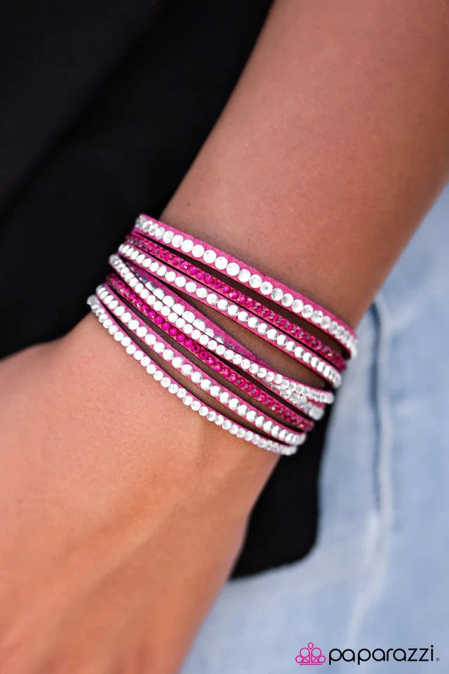 Pulsera Paparazzi ~ La fuerza es la nueva belleza - Rosa