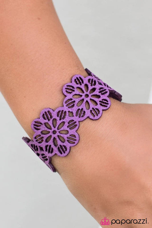 Paparazzi Bracelet ~ Daisy Days - Purple