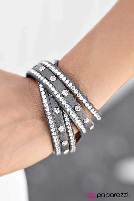 Paparazzi Bracelet ~ Glitter Band - Silver