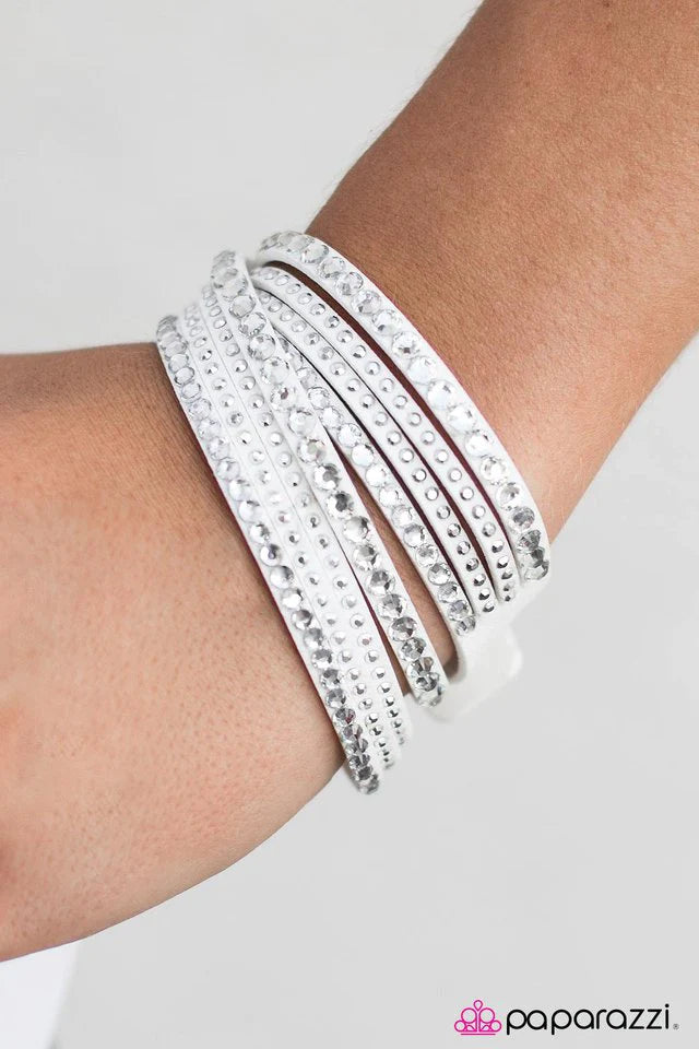 Paparazzi Bracelet ~ News Flash - White