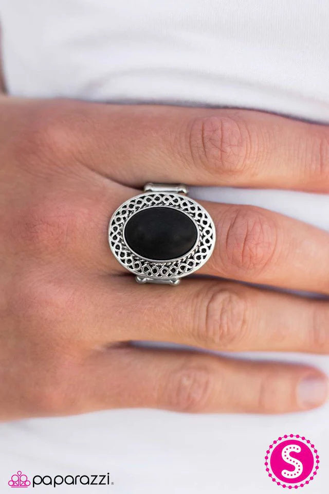 Anillo Paparazzi ~ Suaviza el aspecto - Negro