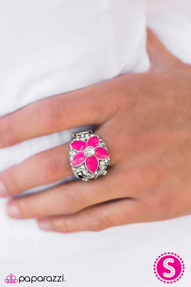 Anillo Paparazzi ~ Princesa Tropical - Rosa