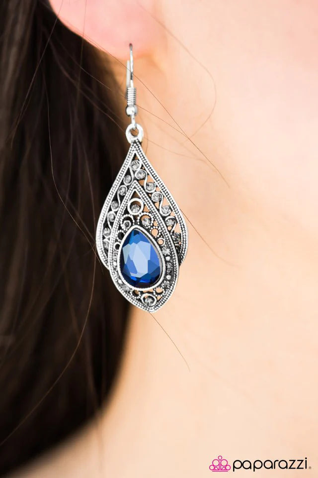 Paparazzi Earring ~ Roaring Twenties - Blue