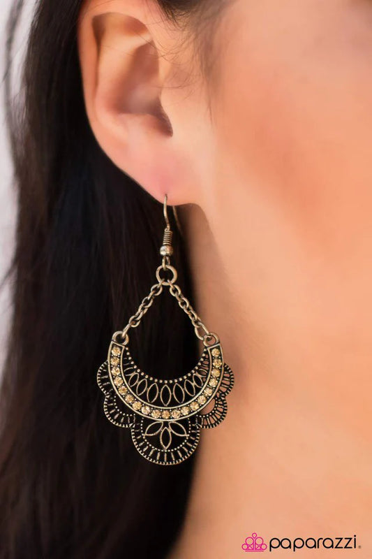 Paparazzi Earring ~ Dream Act - Brass