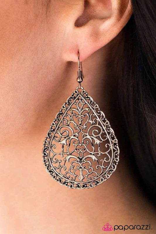 Paparazzi Earring ~ All VINE and Dandy - Copper