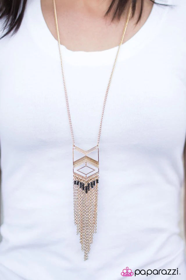 Paparazzi Necklace ~ California Dreaming - Gold