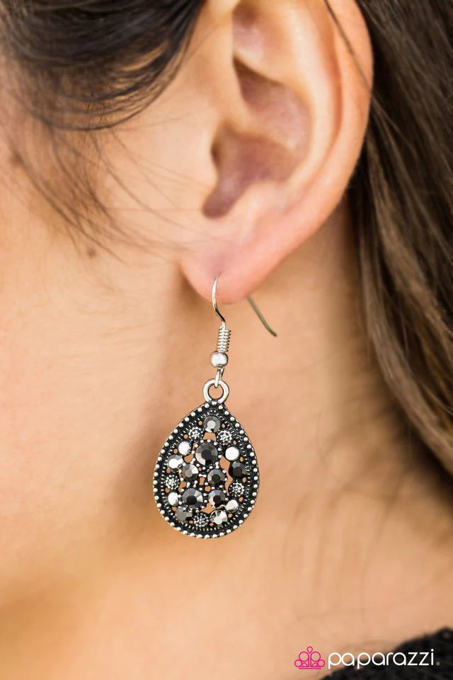 Paparazzi Earring ~ Double Date - Silver