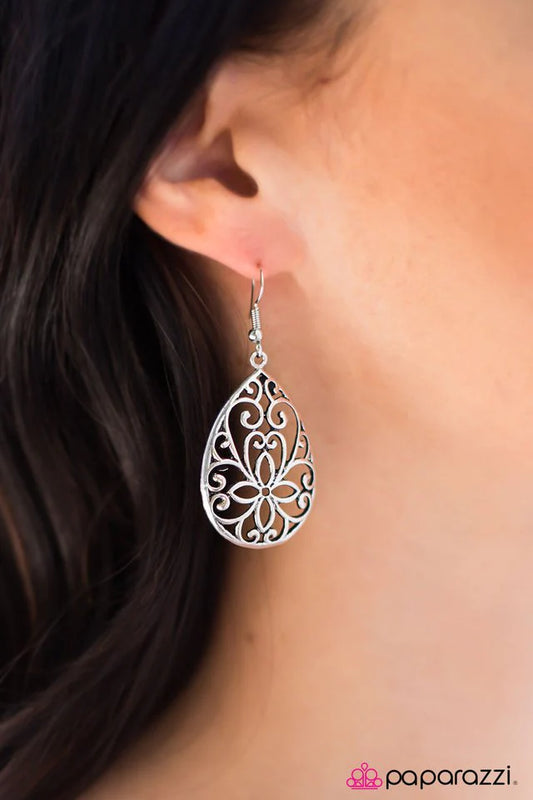 Paparazzi Earring ~ Enchanted Gardens - Silver