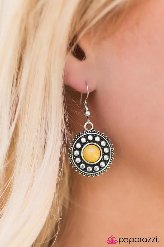 Paparazzi Earring ~ Under The Desert Sun - Yellow