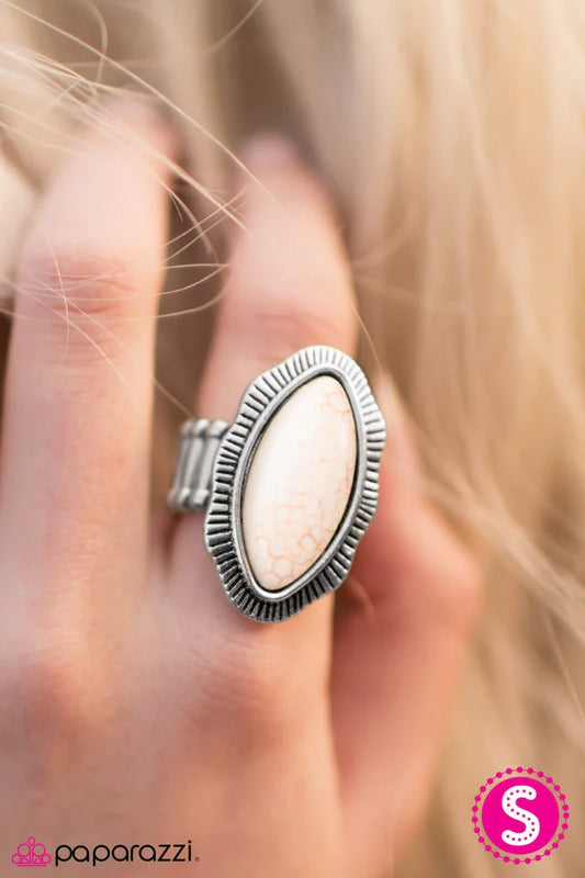 Paparazzi Ring ~ Truth or FLARE? - White