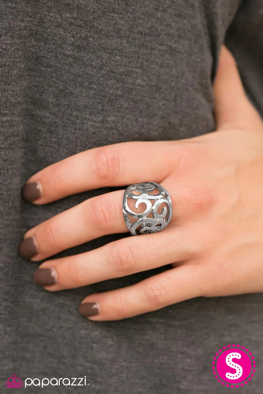 Paparazzi Ring ~ Bel Air - Silver