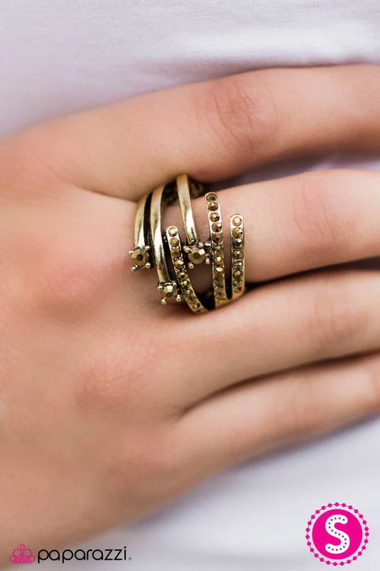 Paparazzi Ring ~ City Stars - Brass