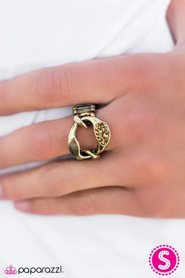 Paparazzi Ring ~ One-Two Punch - Brass