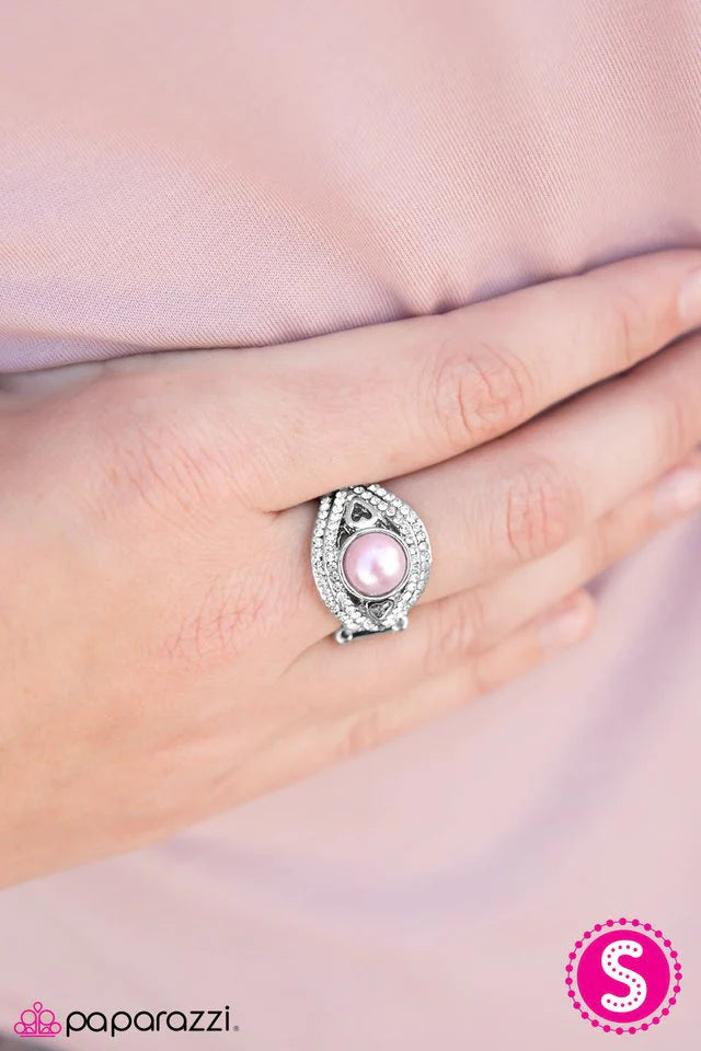 Anillo Paparazzi ~ Una chica con forma de perla - Rosa