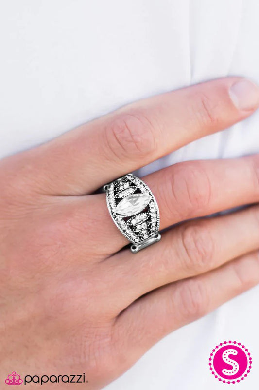 Paparazzi Ring ~ Waiting For My Prince - White