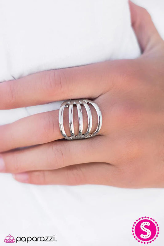 Anillo Paparazzi ~ Bend In The Wind - Plata