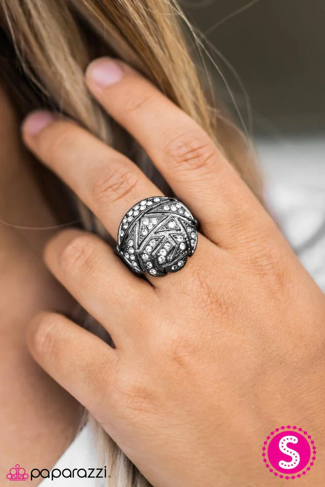 Paparazzi Ring ~ Armed to the Teeth - Black