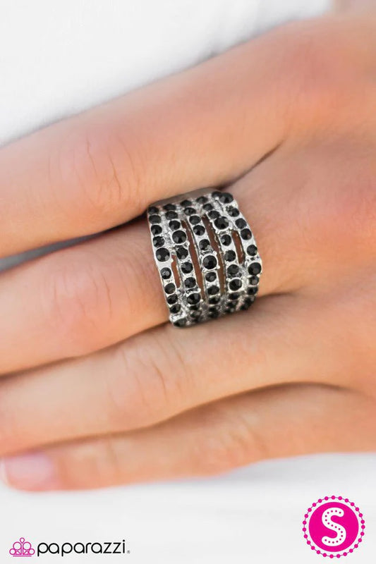 Paparazzi Ring ~ Sparkle Like You Mean It! - Black