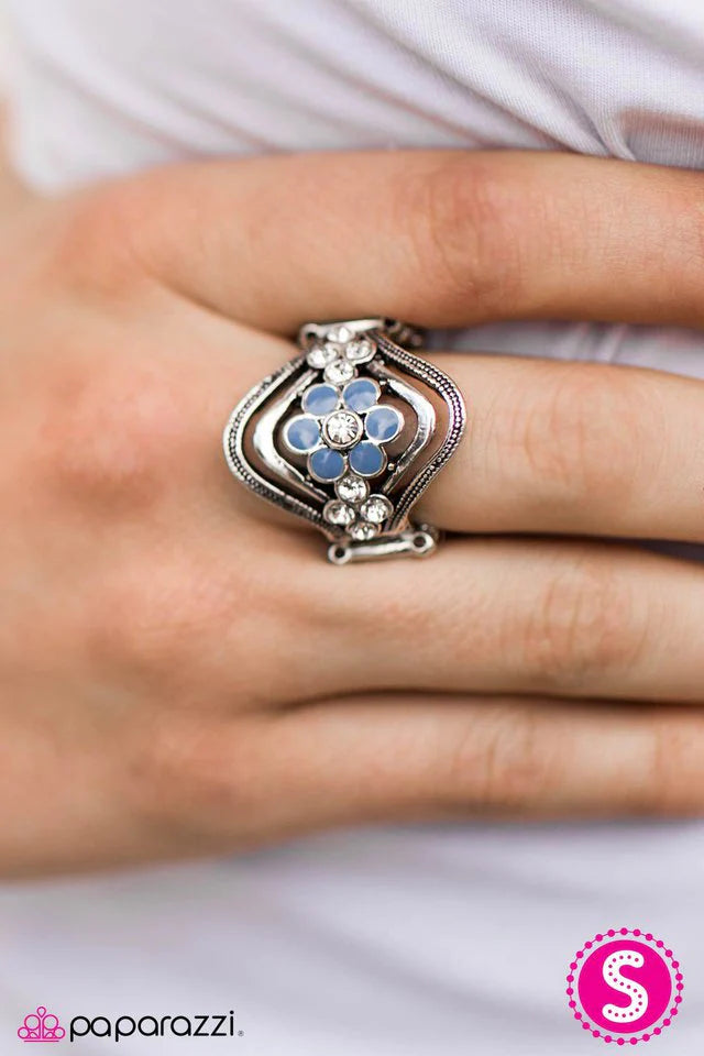 Paparazzi Ring ~ Deep In The Meadow - Blue