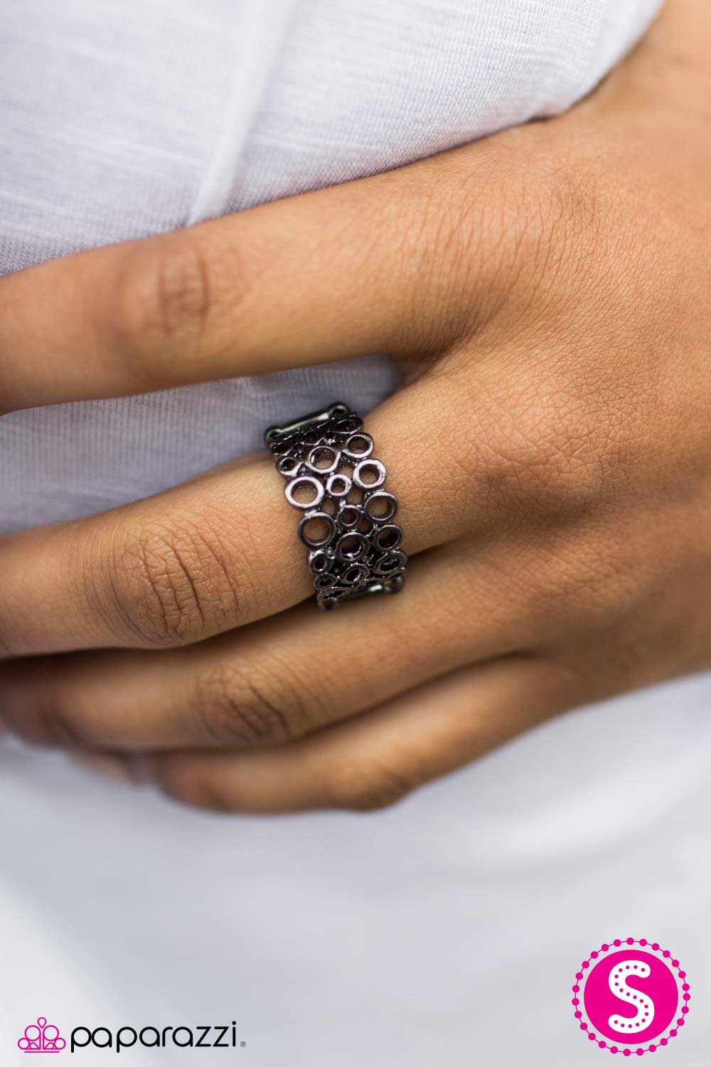 Paparazzi Ring ~ Bright and Bubbly - Black