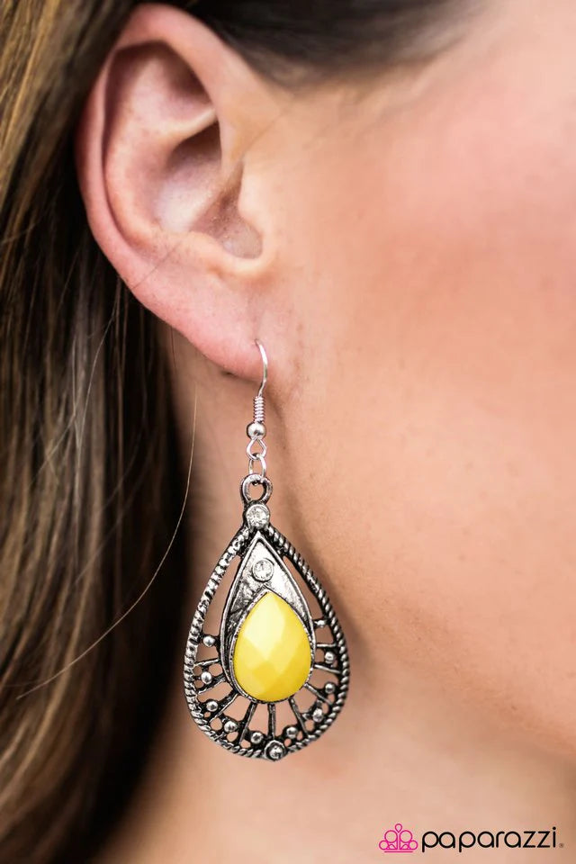 Paparazzi Earring ~ Colorcopia - Yellow