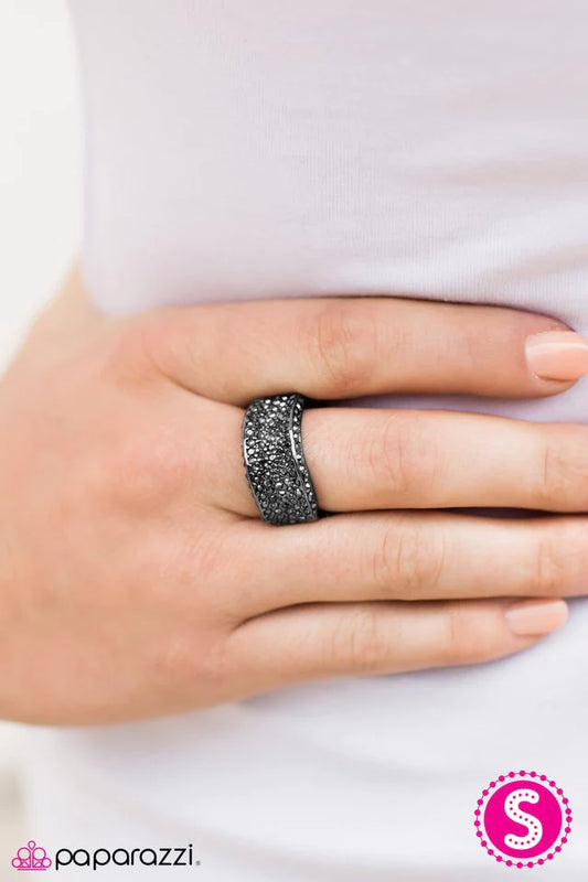 Anillo Paparazzi ~ Marca SPARKLING Nuevo - Negro