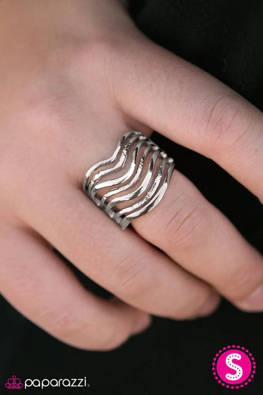 Paparazzi Ring ~ Wave On - Silver