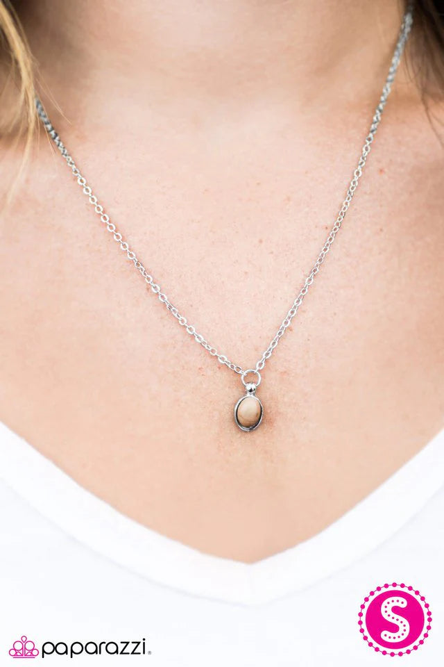 Collar Paparazzi ~ Take A Hint - Marrón