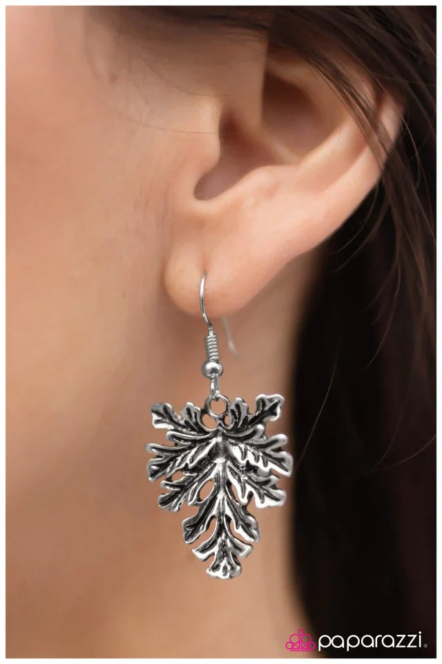 Paparazzi Earring ~ Tree Stars - Silver