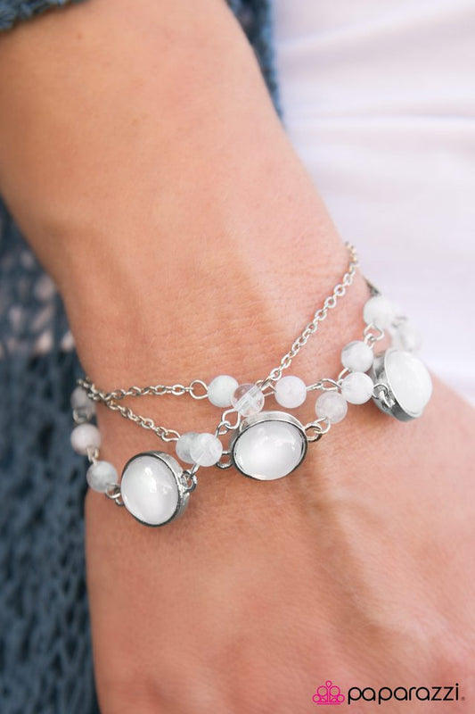 Paparazzi Bracelet ~ Daylight Dreaming - White