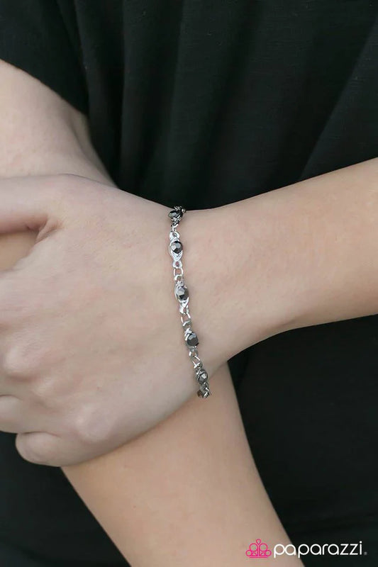 Pulsera Paparazzi ~ La Debutante - Plata