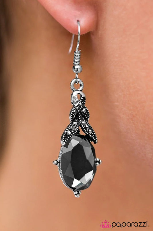 Paparazzi Earring ~ The Prize Winner - Silver