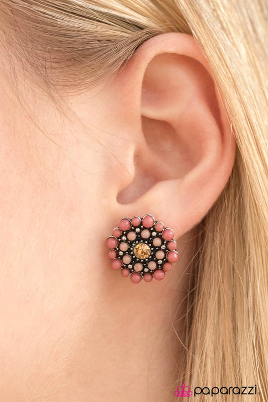 Paparazzi Earring ~ One DAISY Summer - Pink