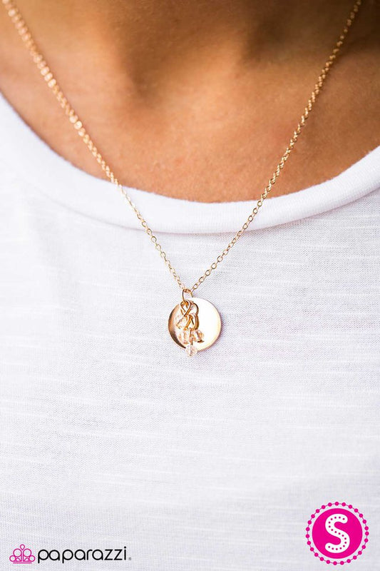 Collar Paparazzi ~ Cool Under Pressure - Oro