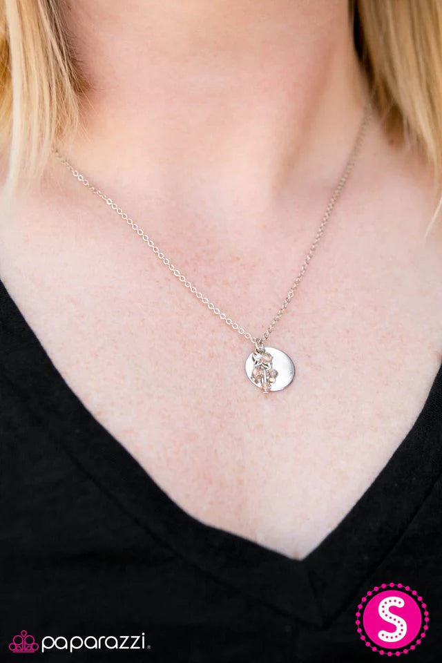 Collar Paparazzi ~ Cool Under Pressure - Marrón