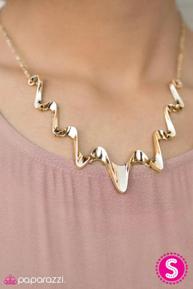 Paparazzi Necklace ~ Full Blast - Gold