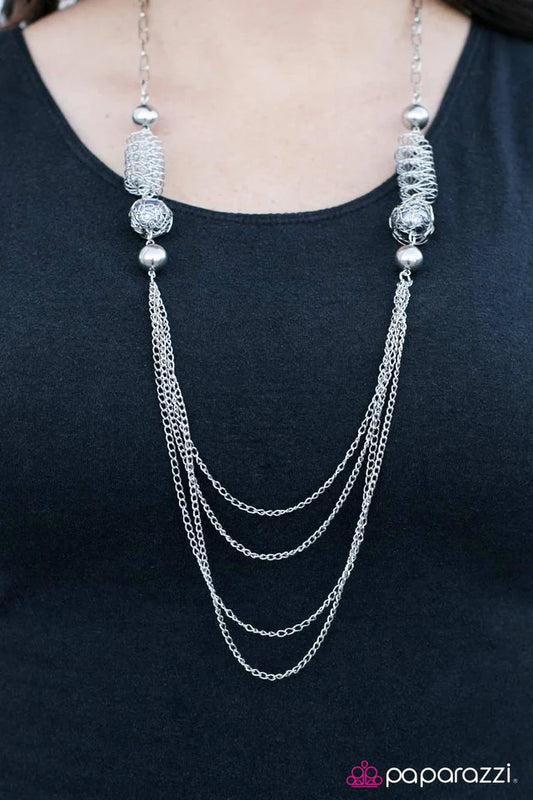 Paparazzi Necklace ~ Stretching The Rules - Silver