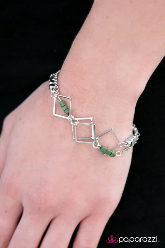 Paparazzi Bracelet ~ Painted Into A Corner - Green