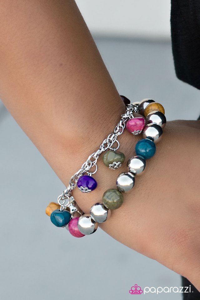 Pulsera Paparazzi ~ Estilo Edad de Piedra - Multicolor