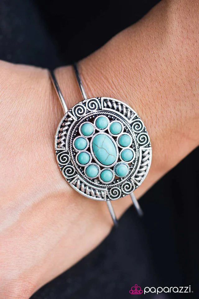 Pulsera Paparazzi ~ Pop ARTISAN - Azul