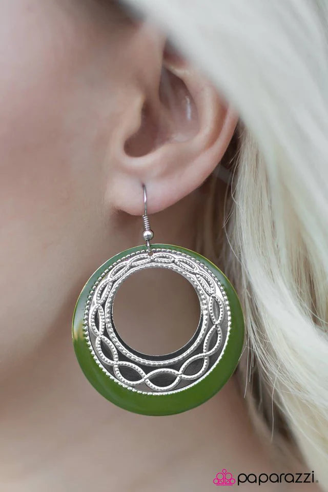 Paparazzi Earring ~ Intertwining Melodies - Green