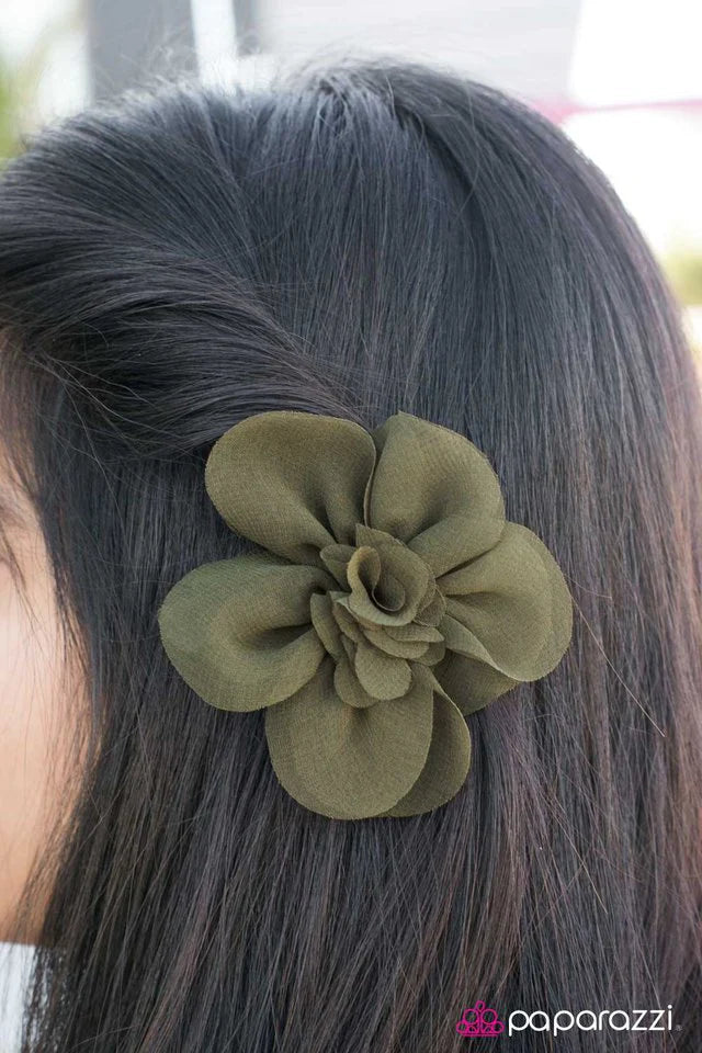 Paparazzi Hair Accessories ~ Bookworm - Green