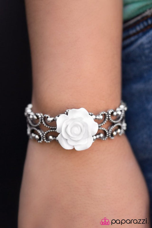 Paparazzi Bracelet ~ Botanical Bliss - White