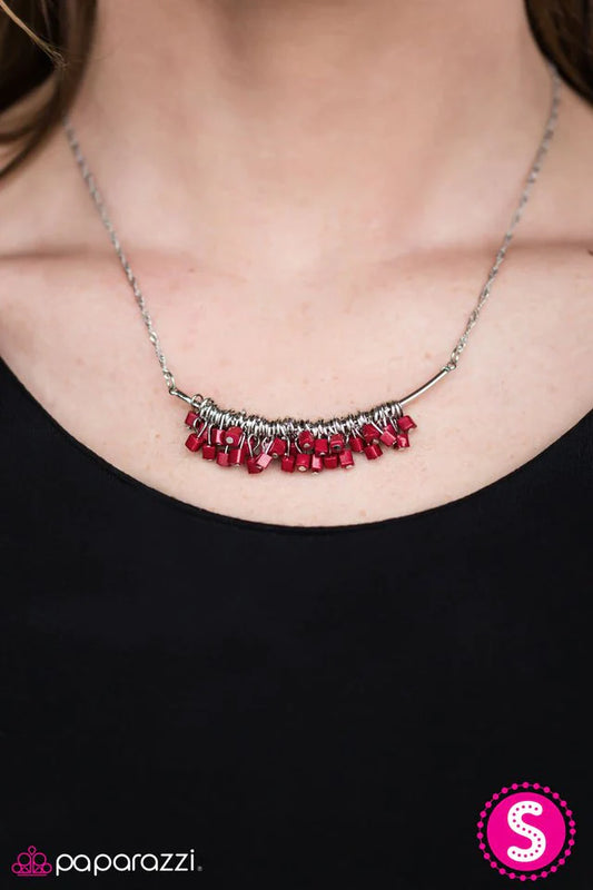 Collar Paparazzi ~ Cube Jive - Rojo