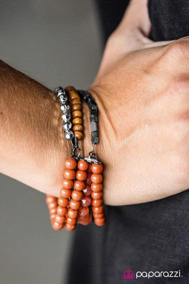 Pulsera Paparazzi ~ Just BEAD Happy - Naranja