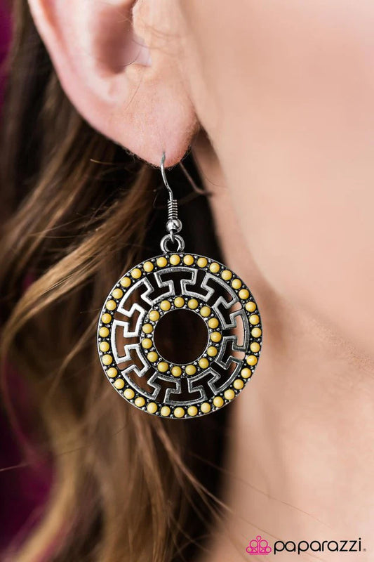 Paparazzi Earring ~ She Is A-MAZE-ing! - Yellow