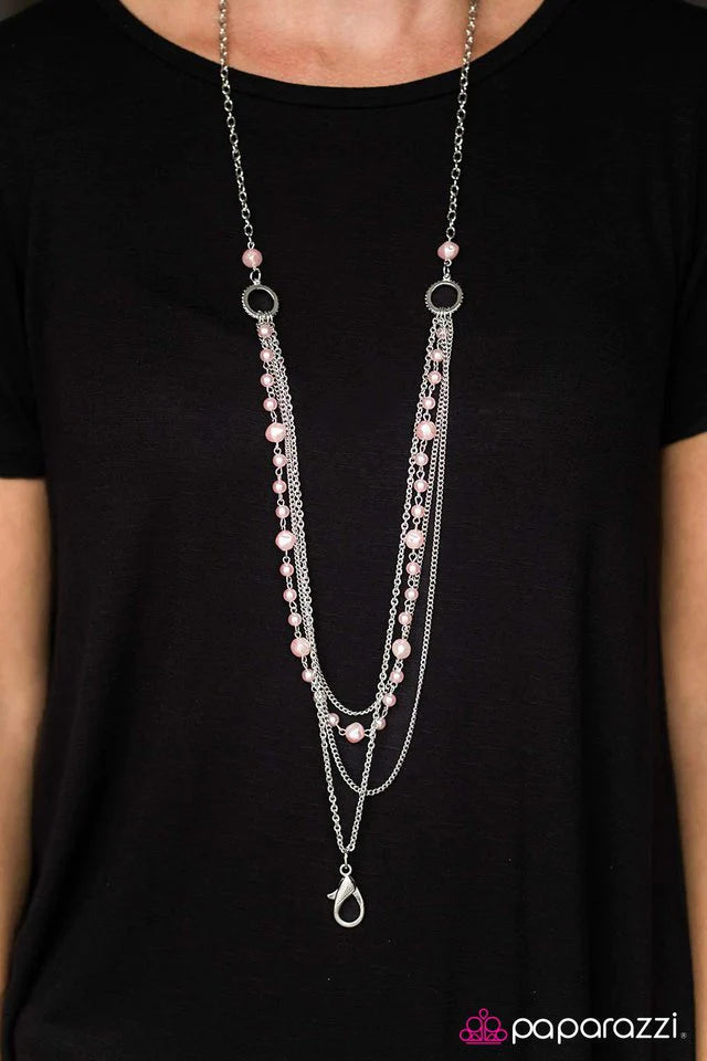 Paparazzi Necklace ~ Feelin Bossy - Pink