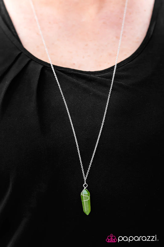 Paparazzi Necklace ~ Tranquil Traveler  - Green